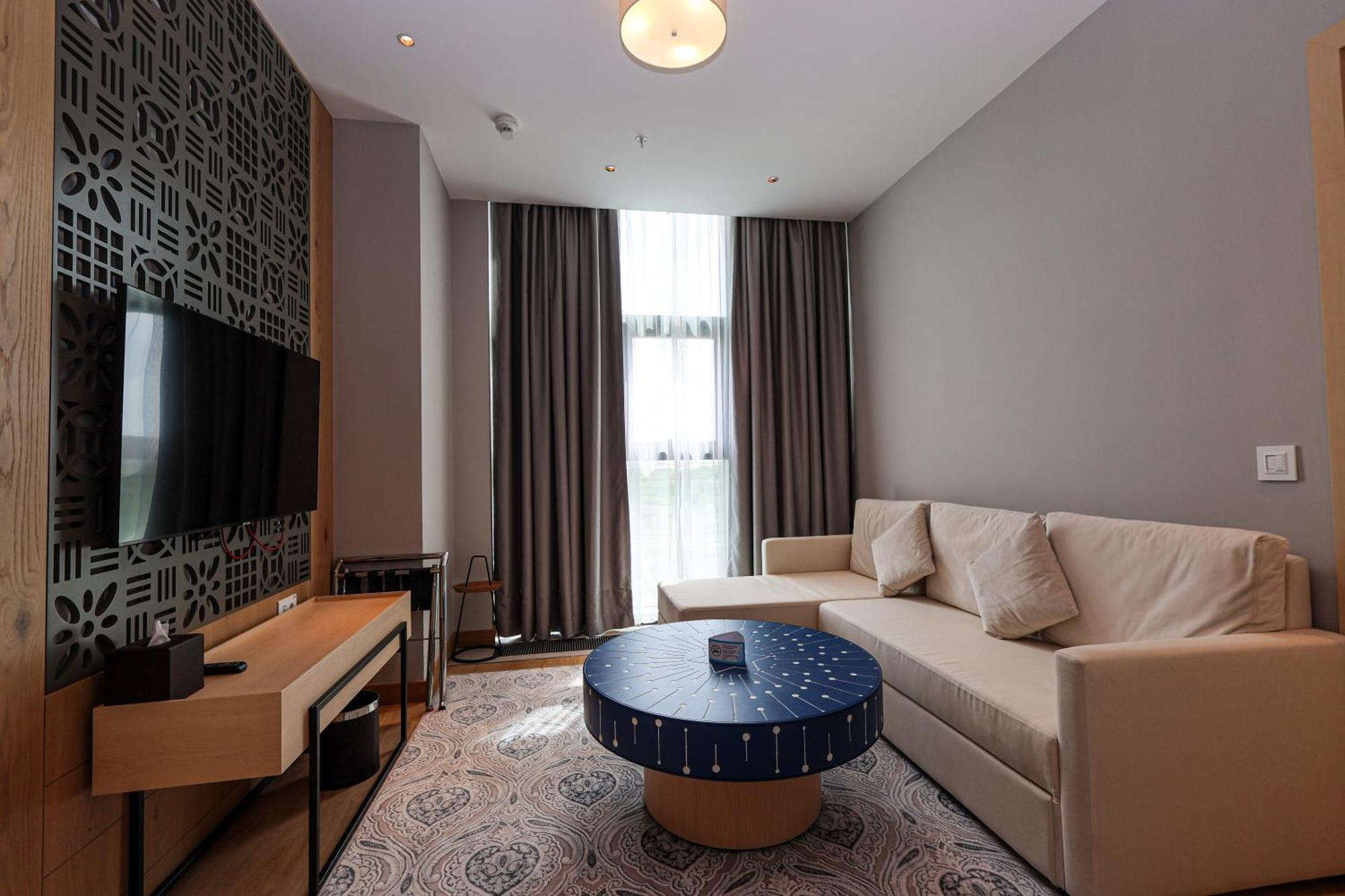 Hilton Garden Inn Samarkand Sogd Экстерьер фото